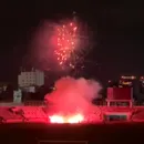Artificii și torțe pe arena lui Dinamo după ce echipa lui Ovidiu Burcă a ajuns la un pas de Superliga! Imagini senzaționale cu ultrașii care au făcut recital în „Ștefan cel Mare” după victoria la scor de tenis cu FC Argeș | VIDEO EXCLUSIV