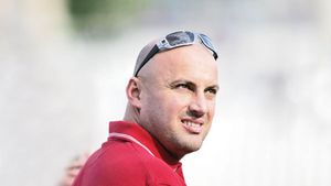 Fost patron din fotbalul românesc, prins de polițiști în Emirate. Va fi extrădat și are de executat o condamnare de doi ani 