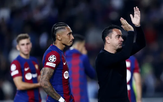 Istvan Kovacs l-a dat afară definitiv pe Xavi de la FC Barcelona! Antrenorul nu va fi păstrat după eliminarea din Liga Campionilor: noul favorit să preia echipa din vară