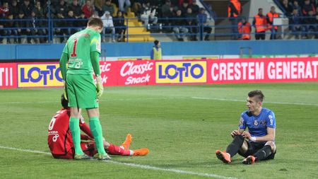 Se construiește noul Dinamo! EXCLUSIV | Primele oferte făcute după venirea lui Andone: Bicfalvi și Puljic, chemați la negocieri! Un titular e OUT