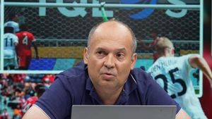 „E cea mai mare gloabă. E o situație jenantă”. Radu Banciu a dat cel mai dur verdict despre antrenorul român, după ce a semnat cu legendara echipă din Europa