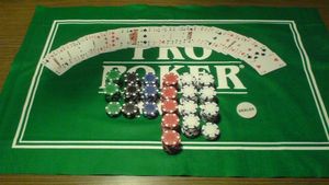 Ziariștii se întrec la Mamaia** în Cupa Presei la Poker!