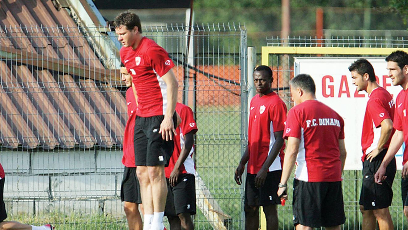 Niculae: "Nu mă interesează cu cine a picat Steaua în Ligă"