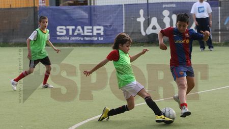 Hagi, antrenor de casă