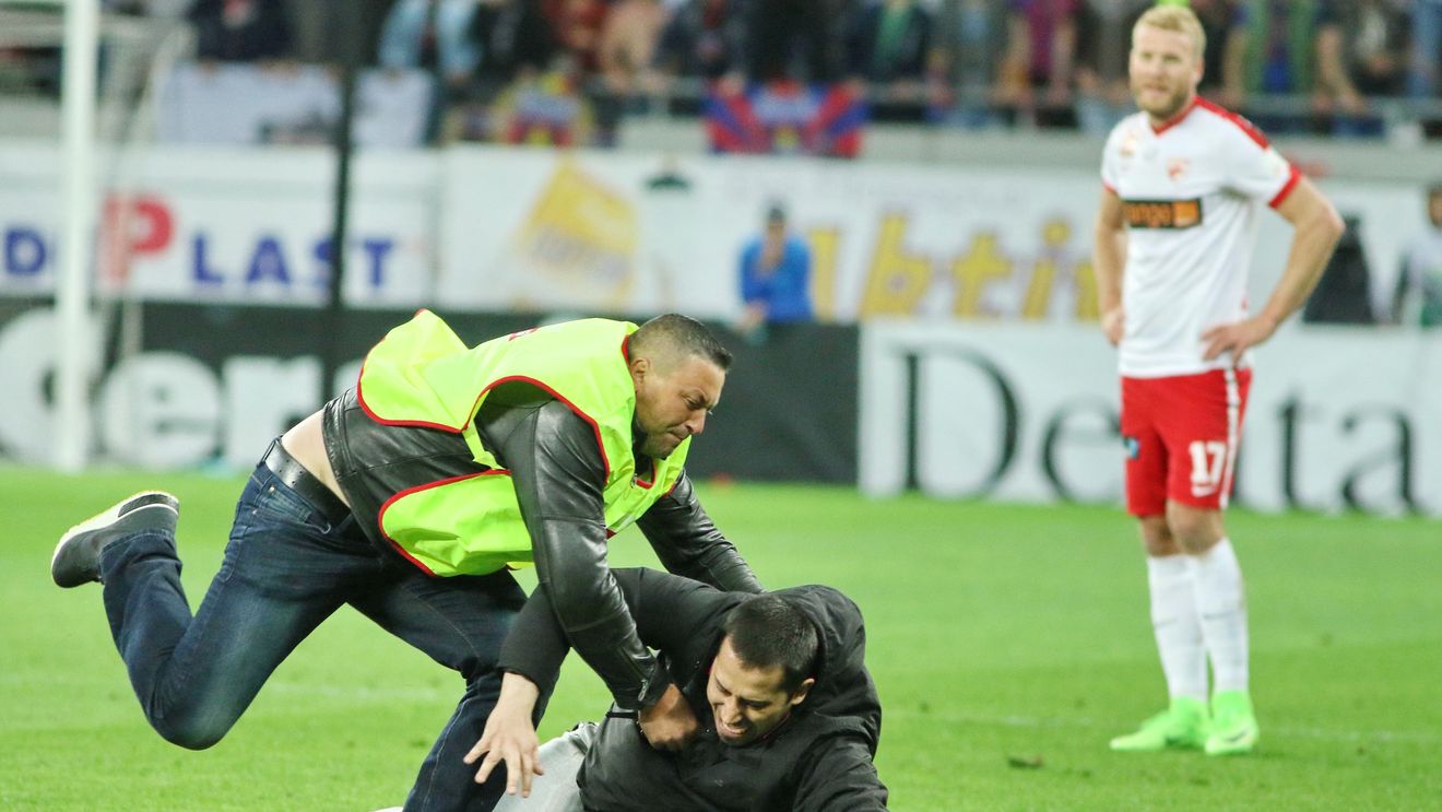 Oficialii dinamoviști au găsit scuza pentru incidentele de la derby-ul cu FCSB. Motivul pentru care fanii ar fi pătruns pe teren: "Știm de ce au făcut asta..."