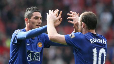 Macheda lovește din nou!