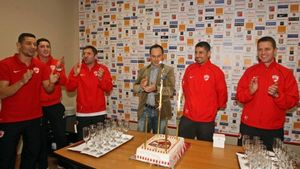 "Danciu" a împlinit 37 de ani! După ce i-a dat costumul de team-manager, Negoiță i-a făcut cadou un ceas