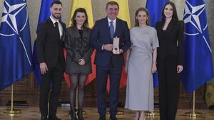 Rana care îi va rămâne multă vreme deschisă lui Gică Hagi, după ce a primit Steaua României: „Îmi pare rău că n-a putut să vină”