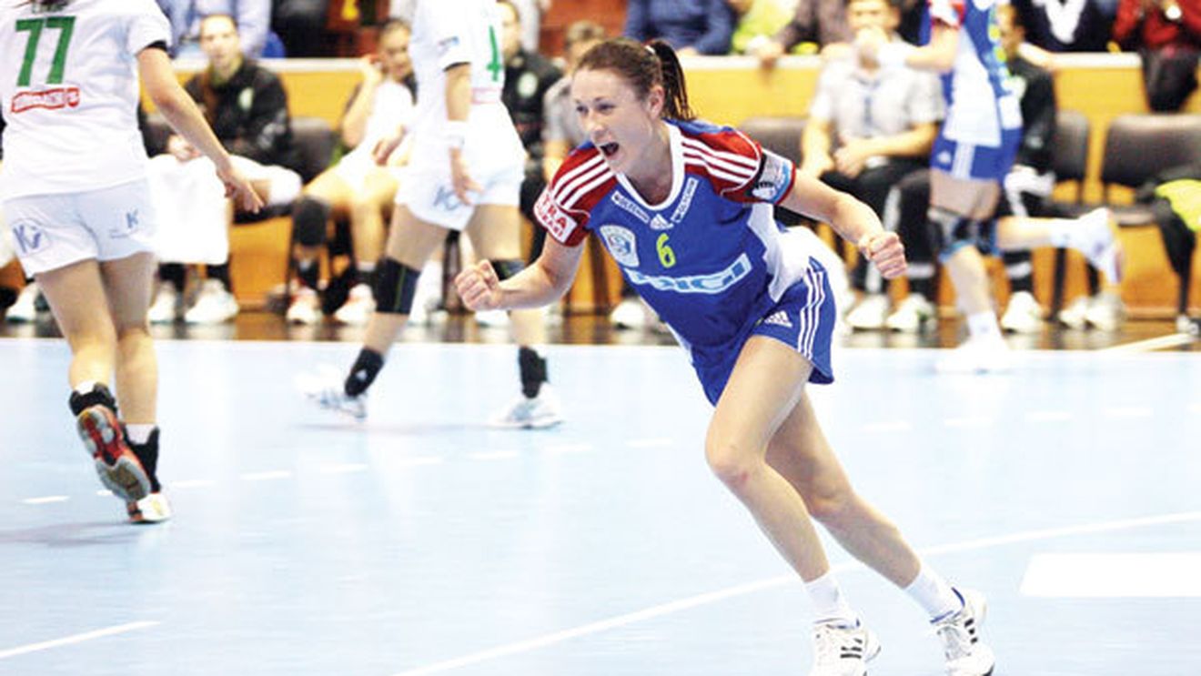 Ponta a scăpat de-o grijă!** "Echipa de handbal Oltchim nu va fi afectată de situația combinatului"