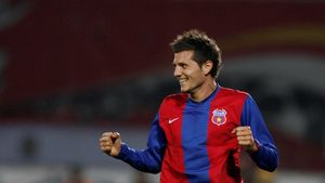 Steliști, vi se pregătește o surpriză?** Papp 'dă' din vestiarul lui Chievo! Thereau țintește direct în inimile fanilor: ce  i-a trasmis despre Steaua