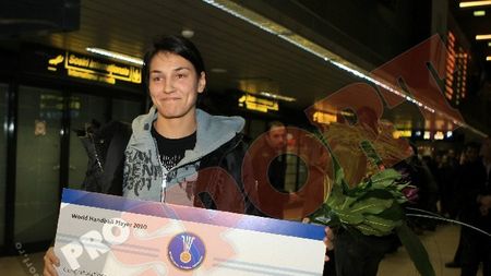 FOTO  Neagu: "Sunt fericită**, trofeul pentru cea mai bună jucătoare din lume a venit ca și cireașa de pe tort"