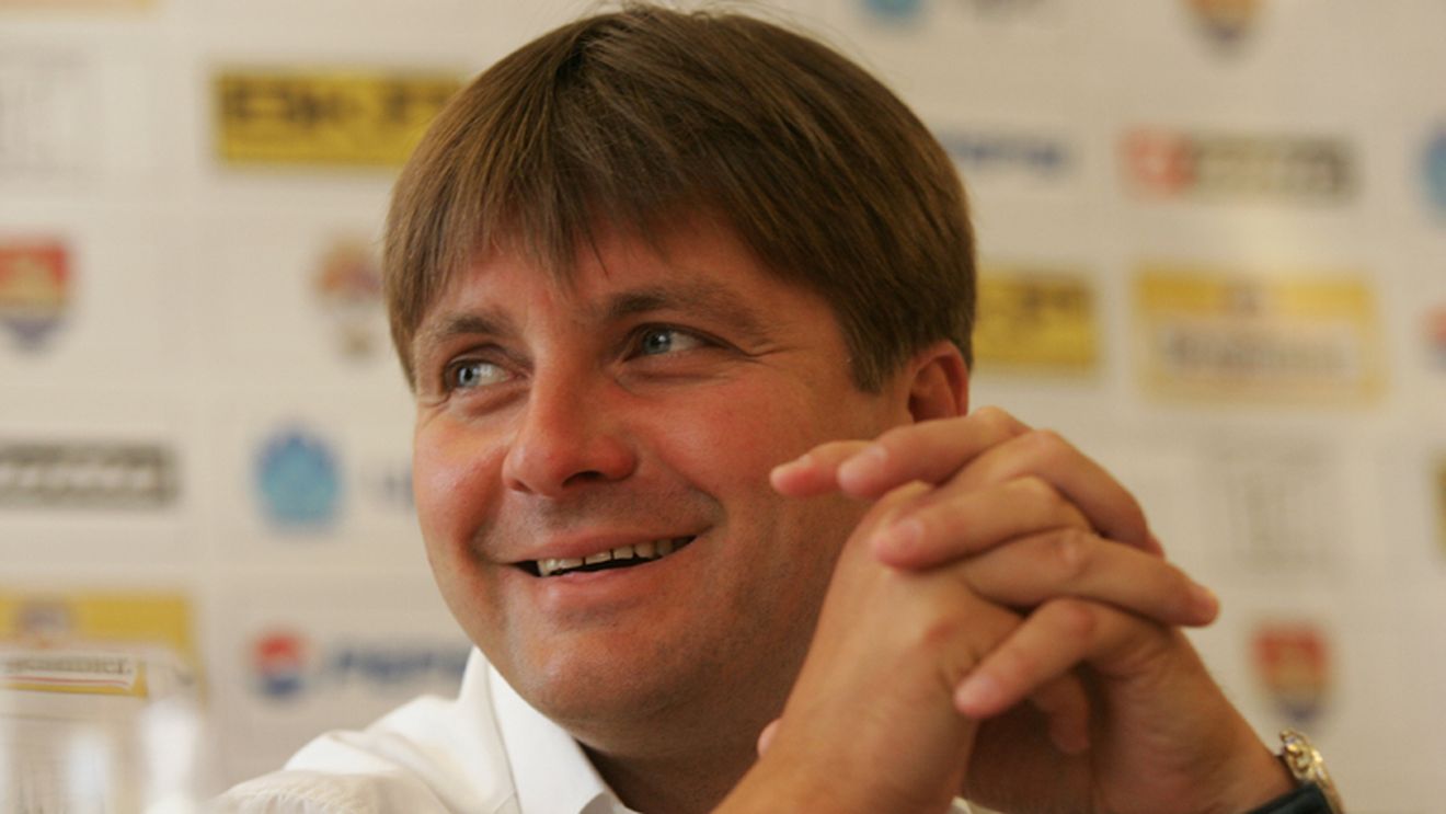 "Dusan Uhrin nu e Einstein"