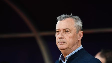 Mircea Rednic nu e mulțumit cu punctul scos în UTA - Rapid 1-1, meci în care arădenii au avut gol anulat de VAR în minutul 89: „E o presiune!”