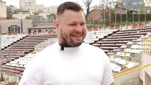 Marius Niculae, noul „ultras” al Peluzei Cătălin Hîldan! Cum a fugit de acasă la un derby al lui Dinamo: „N-au știut părinții mei!” | VIDEO EXCLUSIV
