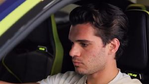 Ianis Hagi a pus mâna pe o „bijuterie” rară de peste 160.000 de euro!