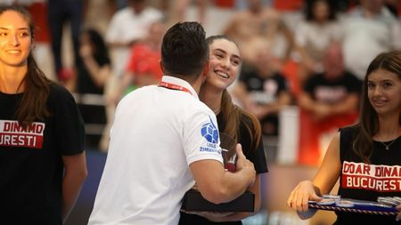 Povestea unui moment emoționant: tata George Buricea, premiat de fiica Sara! „L-am luat în brațe. Mi s-a părut probabil ceva ciudat, lumea nu știa cine suntem noi doi”. EXCLUSIV