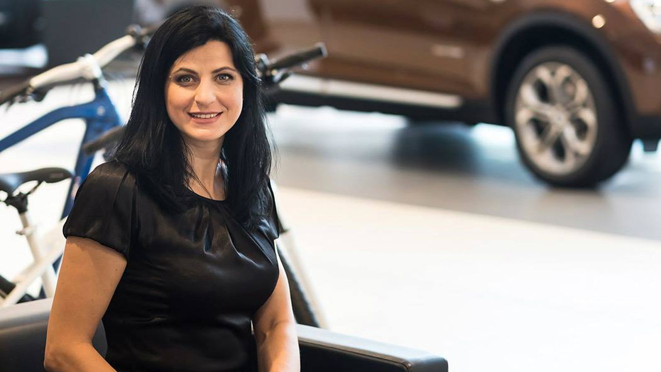 „Pictorița" de la handbal! Narcisa Lecusanu s-a lăsat de sport și a descoperit o nouă pasiune: „A fost o joacă la început" | SPECIAL