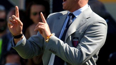 Zenga este ACUM la "ORA EXACTĂ‚ ÎN SPORT"! Pune-i o întrebare AICI!