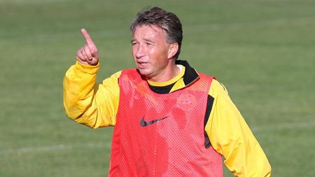 SuperDan și-a ieșit din minți după remiza cu Lokomotiv: l-a alergat pe arbitru pe teren ca să-l bată!** "Bursucul" vrea să-și retragă echipa