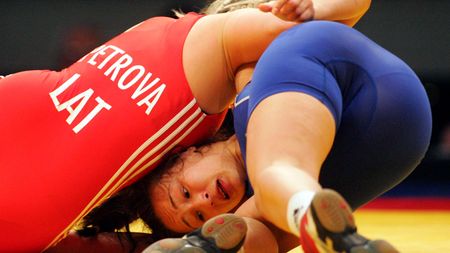 România va fi reprezentată de 15 sportivi la Campionatele Mondiale de lupte de la Budapesta