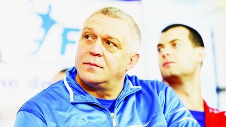 Îi ține în priză!** Stângă rămâne rezervat înaintea returului cu Belarus: "Șansele de calificare sunt 50%-50%"