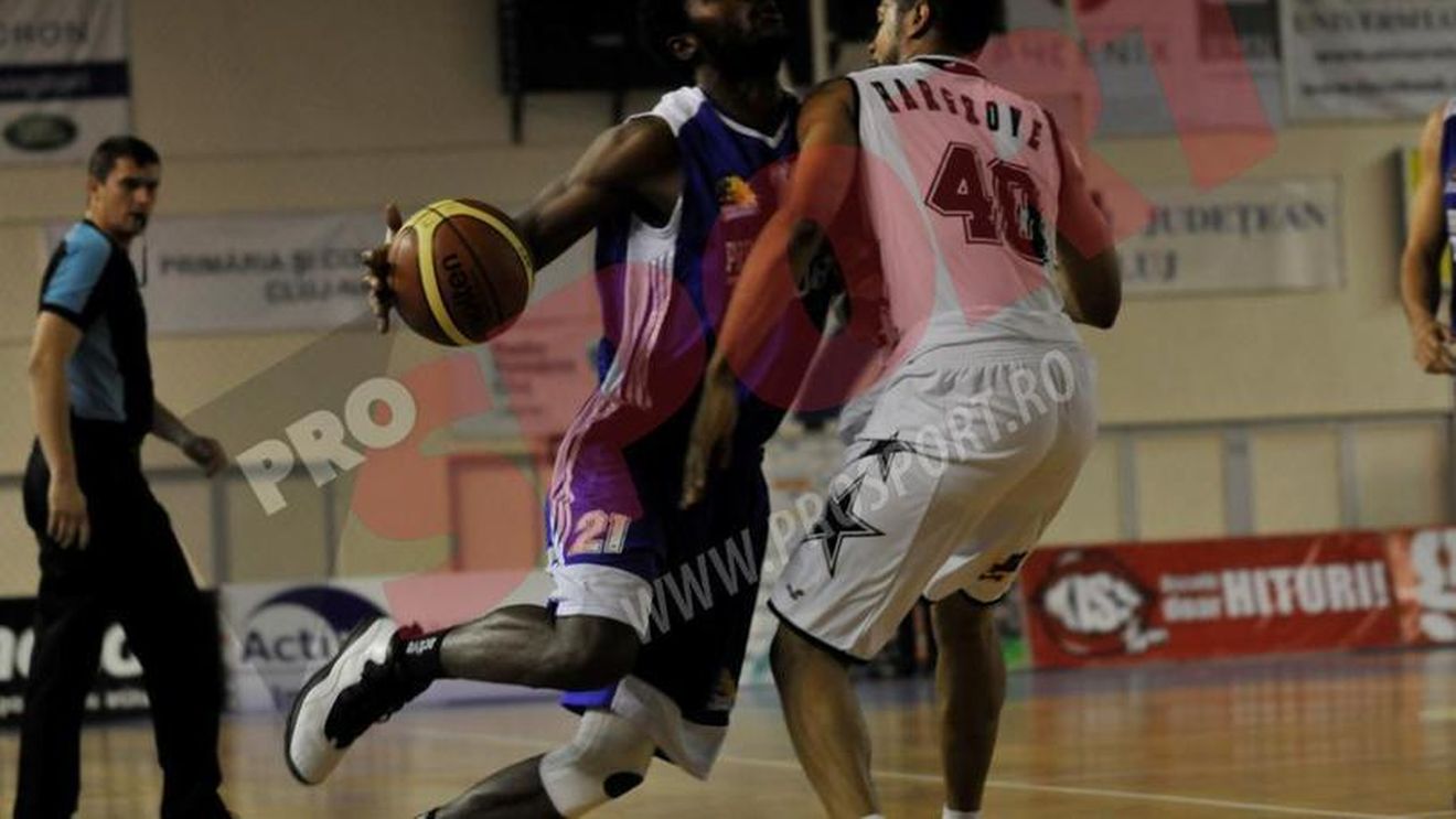 U Mobitelco Cluj-CSM Oradea, scor 70-69, în prima etapă a returului Ligii Naționale la baschet