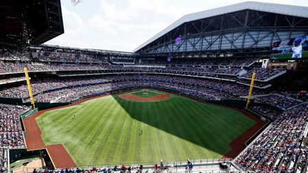 38.283 de spectatori, fără mască, la un meci din SUA! Baseball-ul, prima disciplină fără restricţii la un eveniment sportiv