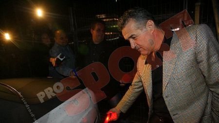 S-au luat primele măsuri** împotriva celor care au aruncat cu pietre în Rolls-ul lui Gigi Becali