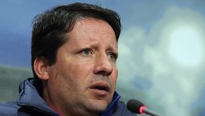 Paulo Sergio simte că a venit la o echipă mare încă de la debut:** "Abordăm cu foarte mare încredere meciul cu Galata"