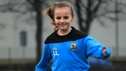Blackburn Rovers a transferat o fetiță de 8 ani