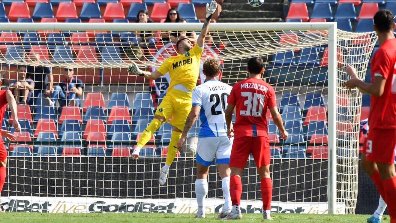 Înlocuitorul lui Horațiu Moldovan e favorit să apere poarta campioanei mondiale