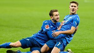 Povestea de film a familiei șvabului bănățean, care la 19 ani a fost transferat de Bayern Munchen. Fotbalistul de origine română, chemat în naționala Germaniei