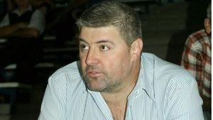 Cazul Cetate Deva: "Nu sunt o bombă cu ceas, ci am plecat la drum în baza unor promisiuni". Marian Muntean a mărturisit cum a fost convins să joace în Liga Națională și cum a sfârșit cu mesajul "Îmi pare rău, ne mai auzim!"