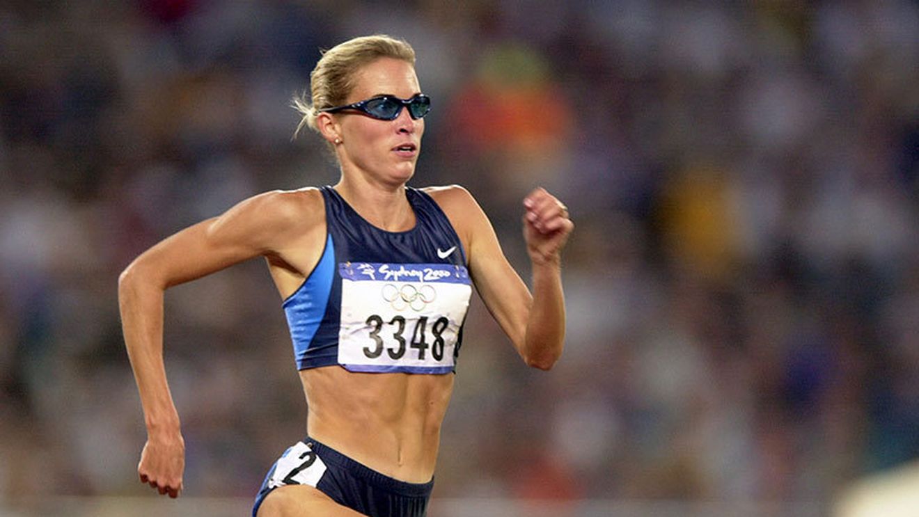 Vedeta cu viață dublă: multiplă campioană olimpică și escortă de lux. Cât câștiga Suzy Favor-Hamilton într-o oră
