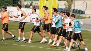 S-a săturat să bată la ușa lui Mourinho și poate ajunge pe mâna urmașului lui:** "E tare nefericit" Un galactic își ia ADIO de la Real