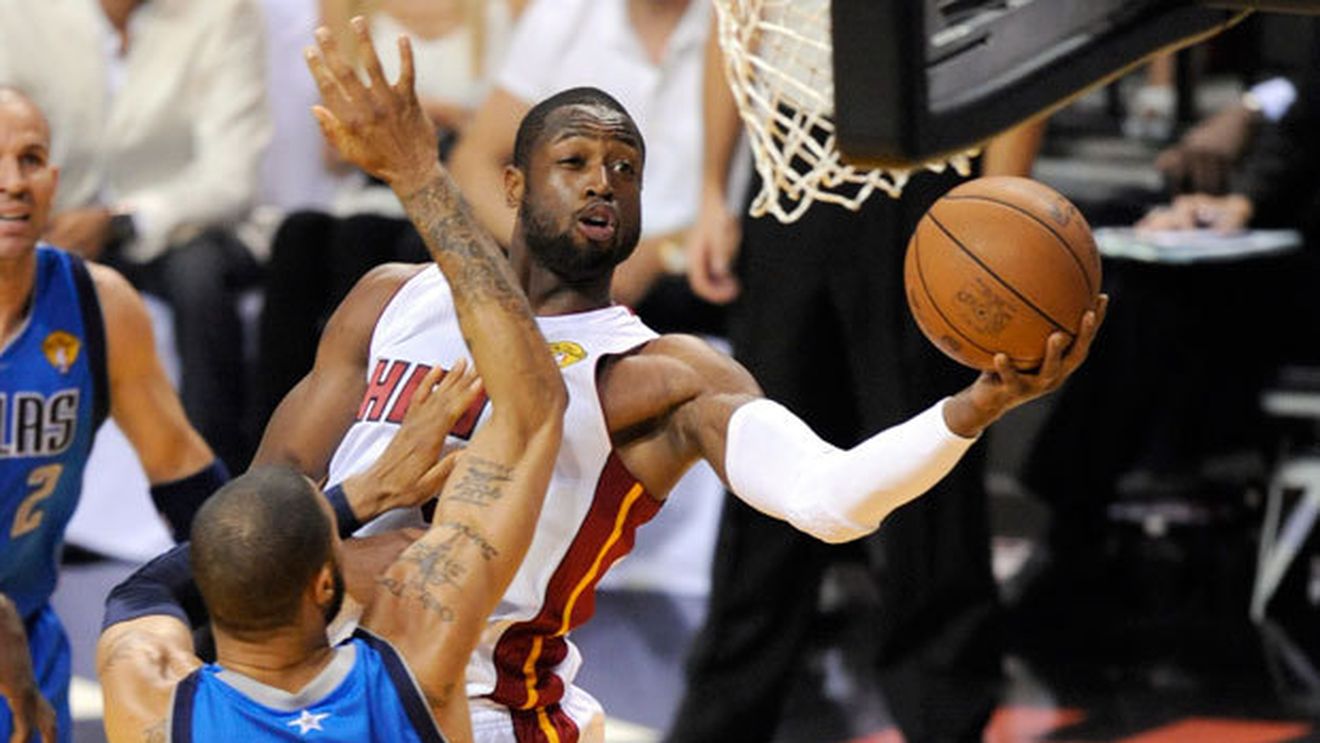 Așa ceva nu s-a mai văzut!** Un star din NBA își ia job de vară într-un fast-food cunoscut