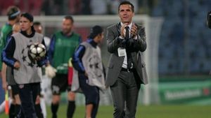 Răducan îi răspunde lui Lovin: "Să nu mai dea sfaturi fotbaliștilor care vor să vină la Steaua!"