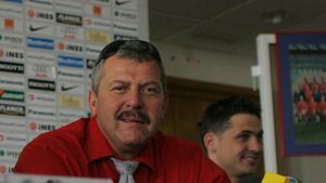 "Steaua are șanse la titlu, dar în Ligă termină ultima"