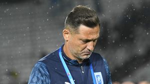 Mirel Rădoi, circumspect înaintea partidei cu Petrolul: „E un meci-capcană". Câţi spectatori se anunţă pe „Ion Oblemenco"