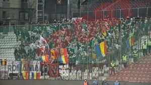 Ceferiști până la capăt:** Fanii giuleșteni au plecat FORȚAT în minutul 82 al meciului din Gruia. Pe vremuri, asta nu s-ar fi întâmplat