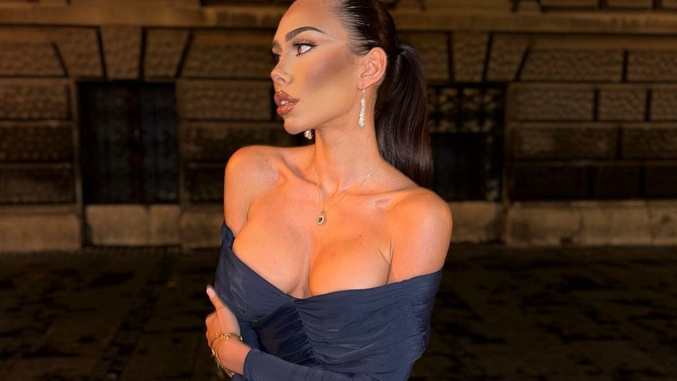 Denisa l-a uitat pe fiul lui Cristi Borcea, după ce l-a părăsit! Tânăra care l-a lăsat cu ochii în soare pe băiatul milionarului a avut o apariție spectaculoasă | GALERIE FOTO