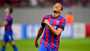 "Nu mai face față!" Becali a lămurit cazul "Sânmărtean la Steaua". Declarația tranșantă a patronului Stelei despre mijlocașul naționalei