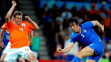 Toni: "Ne spălăm păcatele cu România"