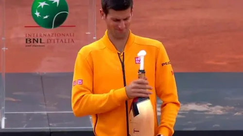 VIDEO | E greu cu șampania. Djokovici a oferit unul dintre cele mai amuzante momente din timpul turneului de la Roma, după ce l-a învins în finală pe Federer