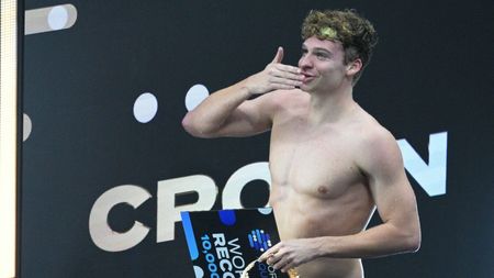 Leon Marchand vine după David Popovici. Francezul va înota în probele unde românul e rege!