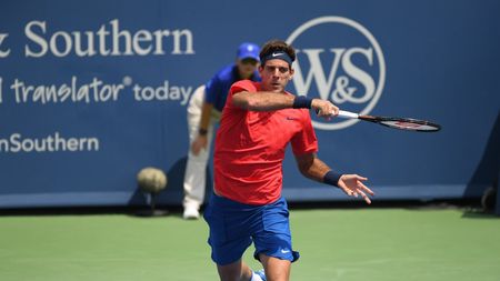 Cad favoriții pe capete, la Masters-ul de la Cincinnati: al patrulea "lucky loser" a ajuns pe tabloul principal, după o nouă retragere din Top 10. Del Potro și Kyrgios au trimis și ei acasă doi capi de serie 