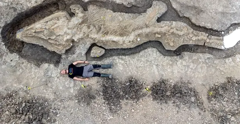 Un monstru marin de 10 metri lungime a fost descoperit pe fundul unui lac din Marea Britanie