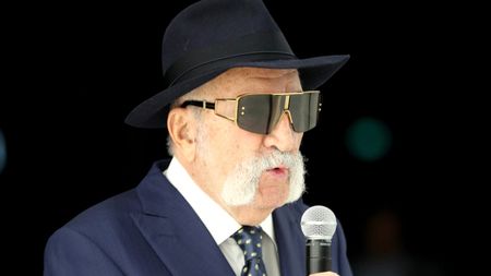 Ion Țiriac a văzut imaginile cu Sabrina Voinea și Camelia Voinea și a dat verdictul: „Are dreptul s-o crească așa cum crede”