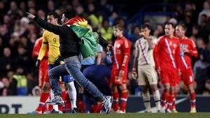 Scuză incredibilă după un egal cu Brazilia: Jucătorii nu s-au concentrat după ce un suporter a intrat pe teren"