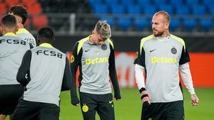 Gigi Becali a tăiat în carne vie! De ce l-a dat afară din echipă pe Tavi Popescu: „Mare secret”